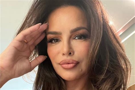 severina pirn|Severina privedena na srpskoj granici: Pevačicu policija saslušala .